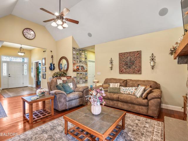 House for sale in Loudon, East Tennessee