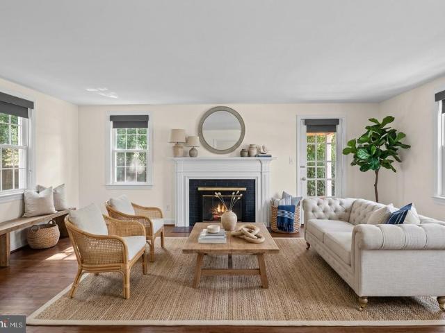 House for sale in Glenbrook, Bethesda