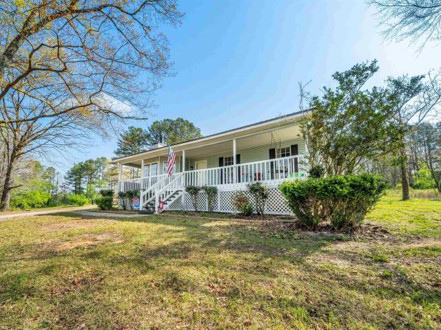 House for sale in Centreville, Alabama