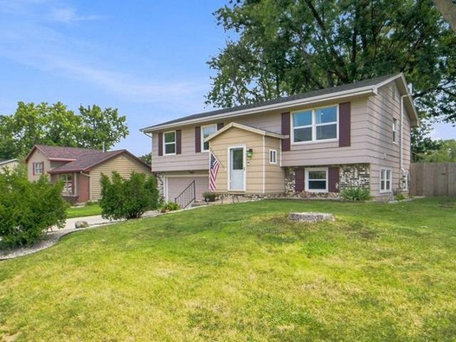 House for sale in Urbandale, Iowa