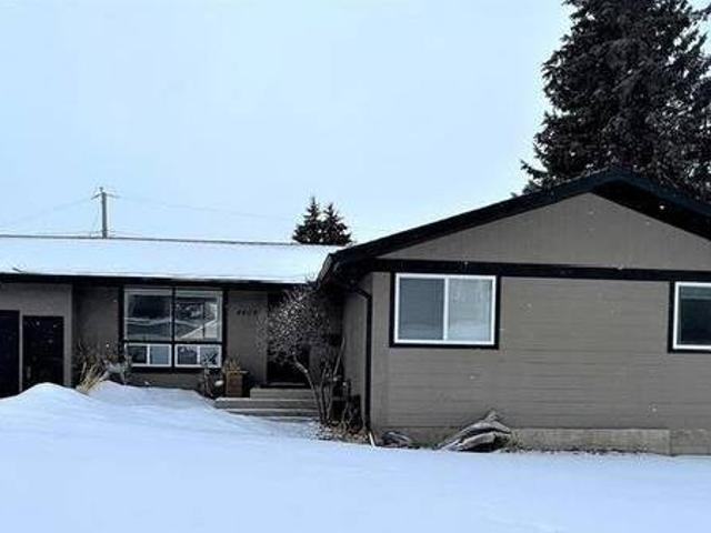 House for sale in Ponoka, Alberta