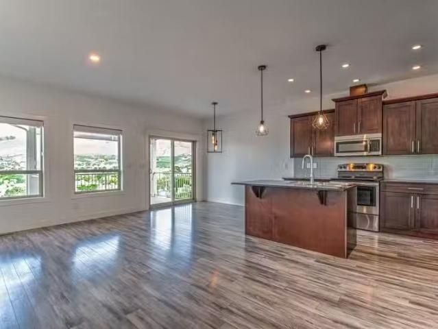 Condo for rent in Vernon