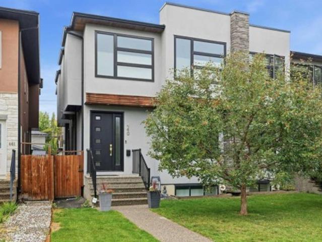 House for sale in Mount Pleasant, Calgary