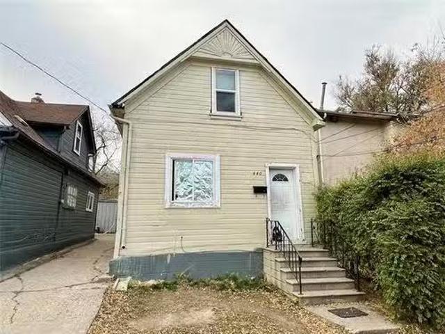 House for sale in East St. Paul, Manitoba