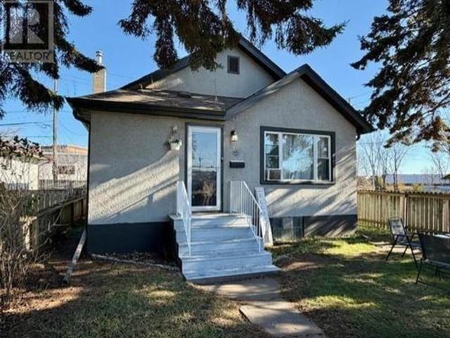 House for sale in Thunder Bay, Ontario