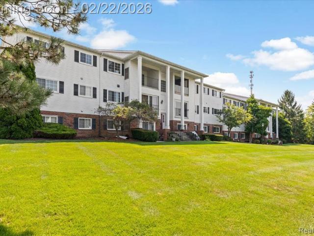 Condo for sale in Rochester, Michigan