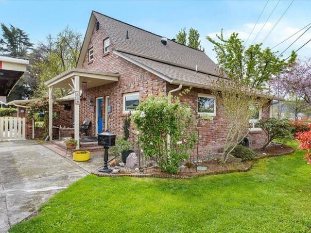 House for sale in Oregonia
