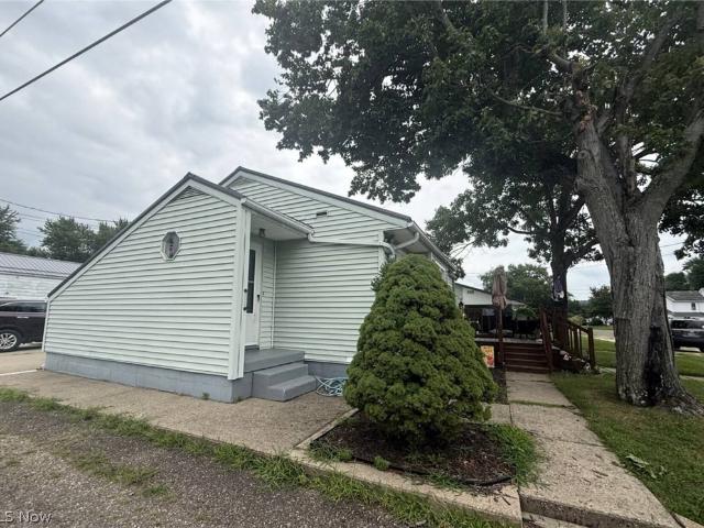 House for sale in Newcomerstown, Ohio