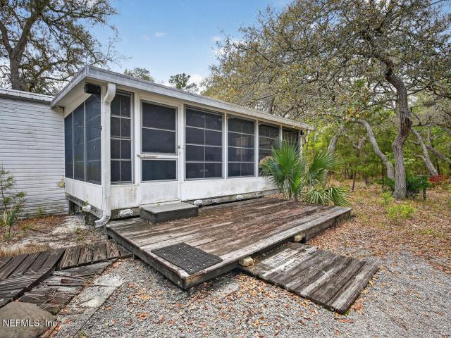 House for sale in Pomona Park, Florida