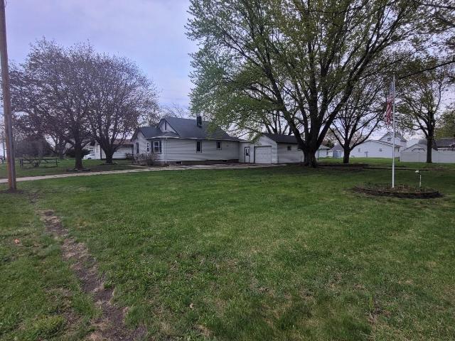 House for sale in Madelia, Minnesota