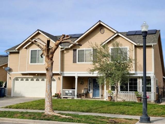 House for sale in Reedley, California