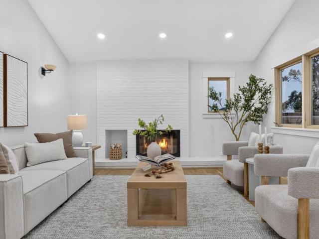 House for sale in Edgemar, Pacifica