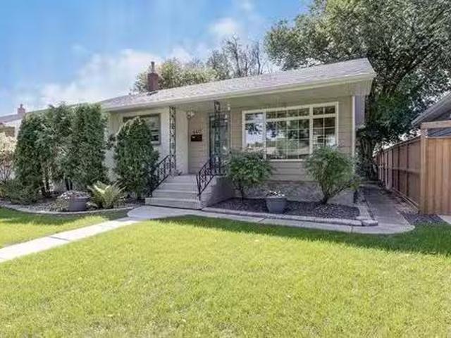House for sale in East St. Paul, Manitoba