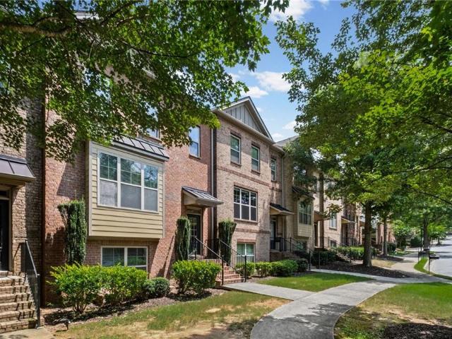 Townhouse for sale in Roswell, Georgia