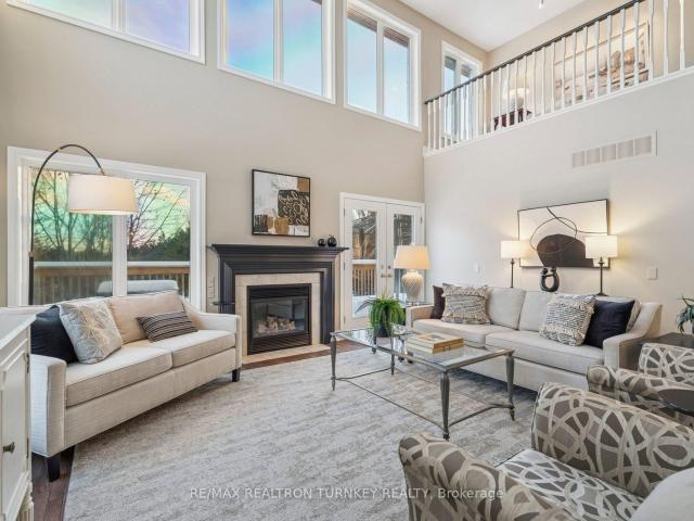 Apartment for sale in Woburn, Ontario