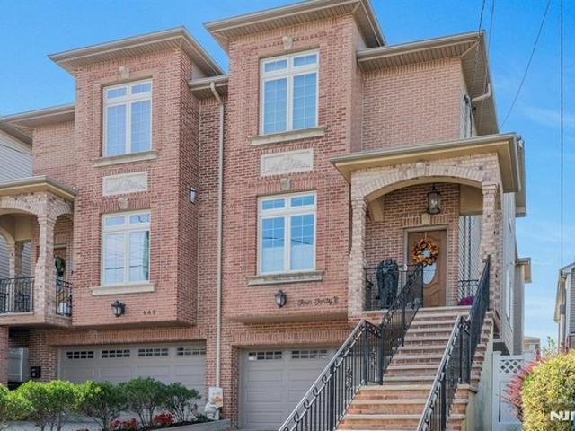 Townhouse for sale in Fairview, New Jersey