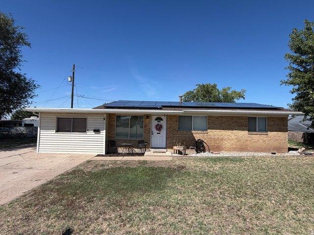 House for sale in Clearfield, Utah
