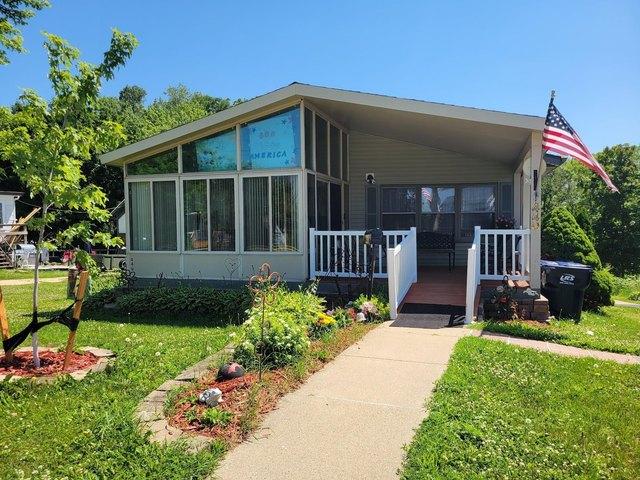 House for sale in Juneau, Wisconsin