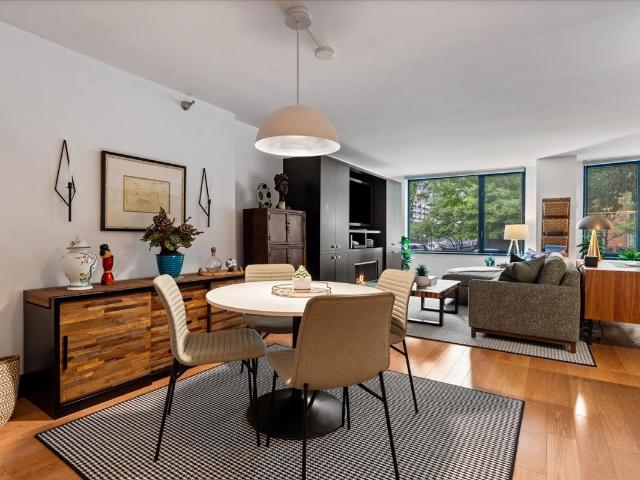 Condo for sale in Chicago Park, Illinois