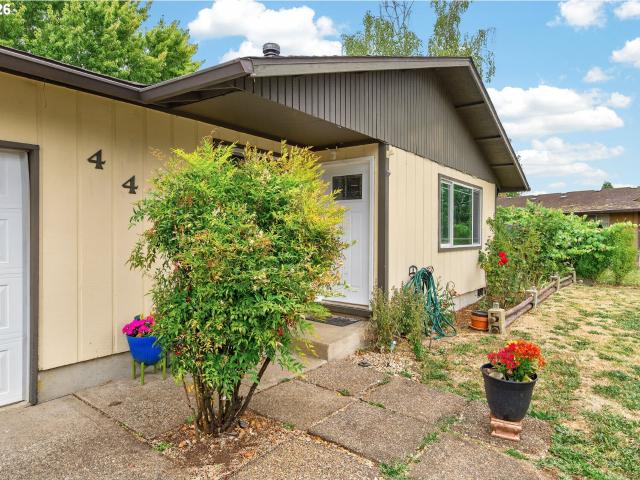 House for sale in Oregonia