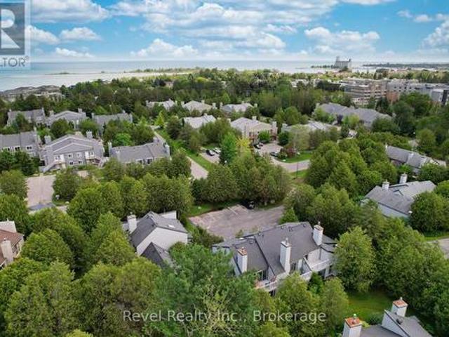 Townhouse for sale in Collingwood, Central Ontario