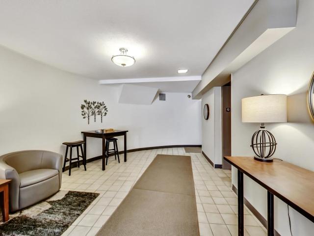 Condo for sale in Glen Ellyn, Illinois