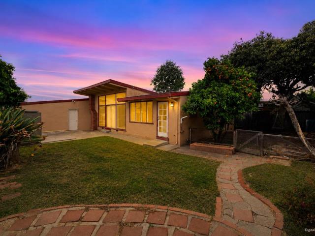 House for sale in Hayward, California