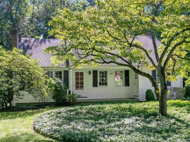 House for sale in Millwood, New York