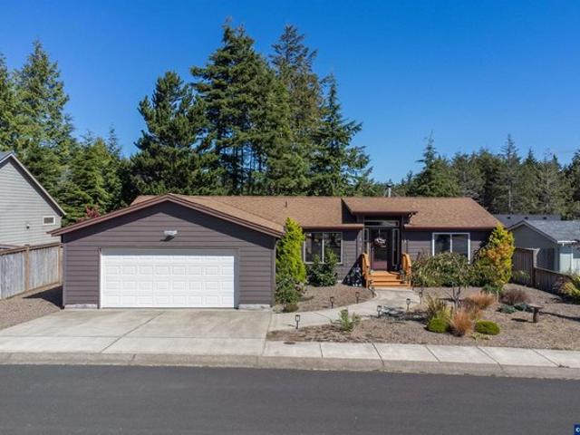 House for sale in Oregonia