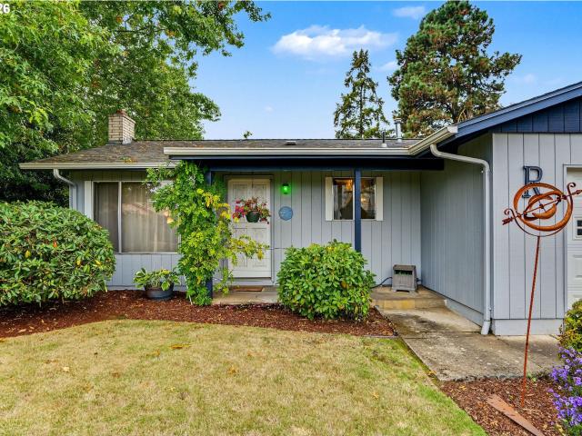 House for sale in Mount Angel, Marion County
