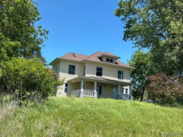 House for sale in Russell, Iowa
