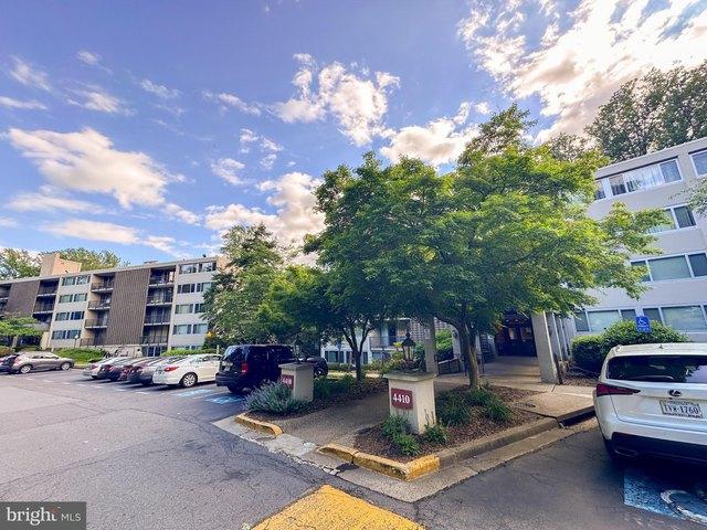 Condo for sale in Virginia