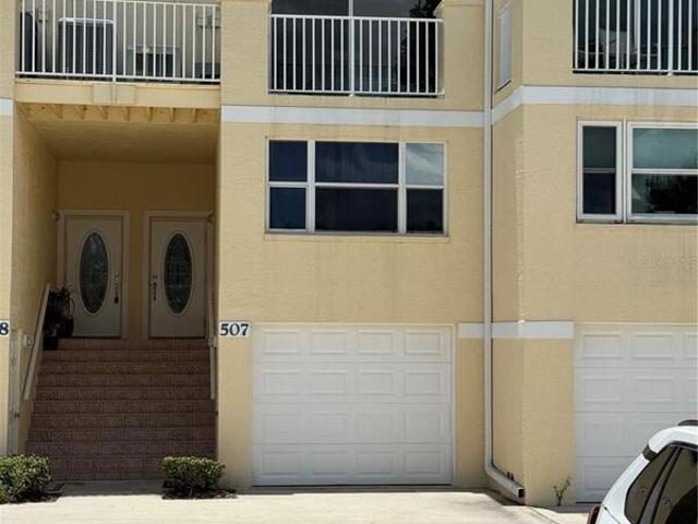 Townhouse for sale in Port Charlotte