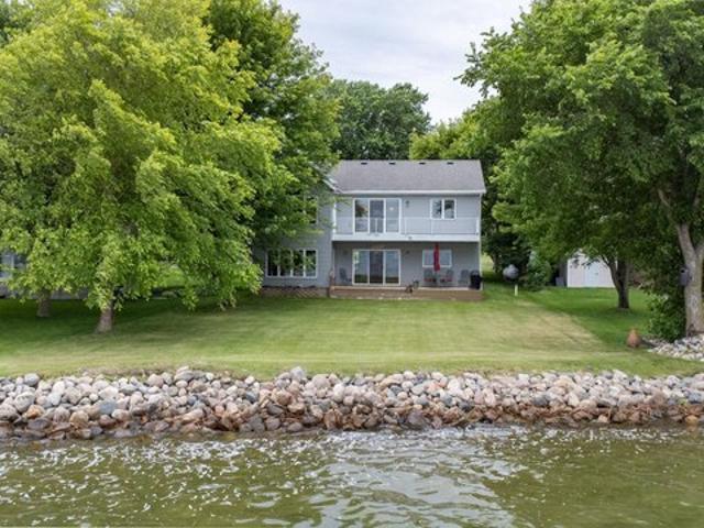 House for sale in Pelican Rapids, Minnesota