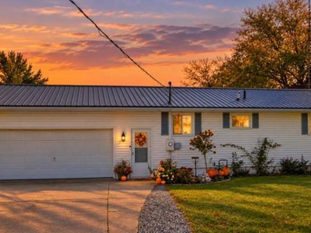 House for sale in Hillsdale, Hillsdale County