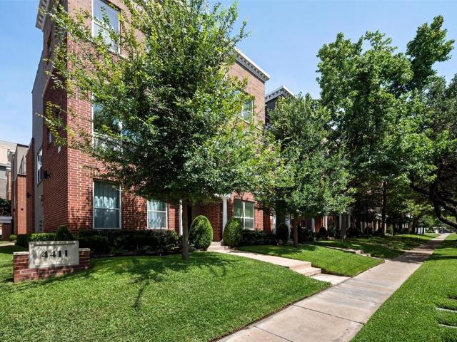 Condo for sale in Dallas, Texas