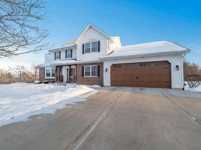 House for sale in Pleasant Prairie, Wisconsin