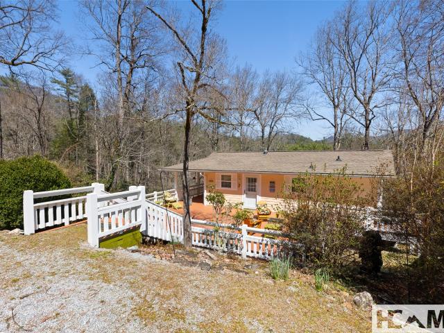 House for sale in Highlands, North Carolina