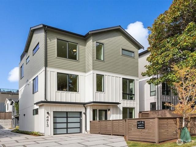 Townhouse for sale in Seattle, Washington