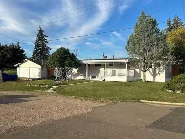 House for sale in Forestburg, Alberta
