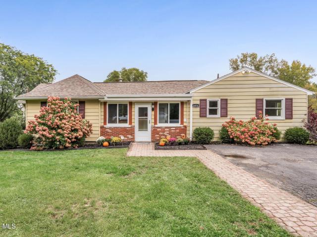House for sale in Town of Guilderland, Albany County