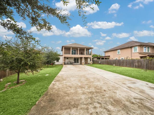 House for sale in Fresno, Texas