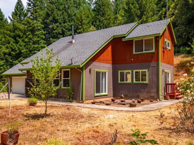 House for sale in Philo, California