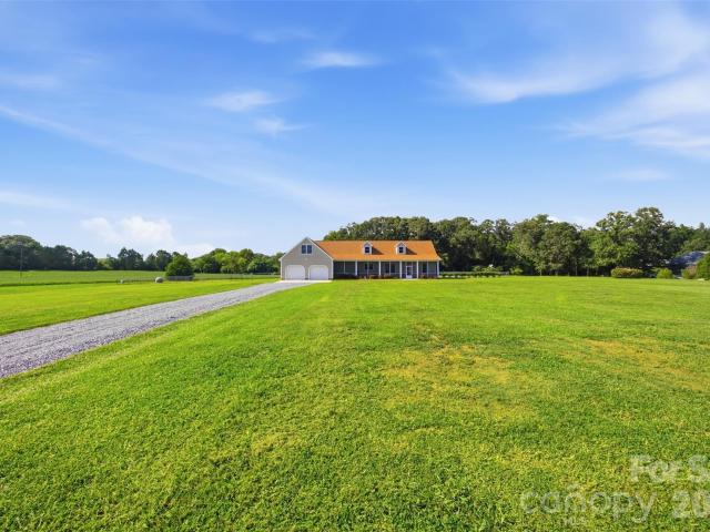 House for sale in Marshville, North Carolina