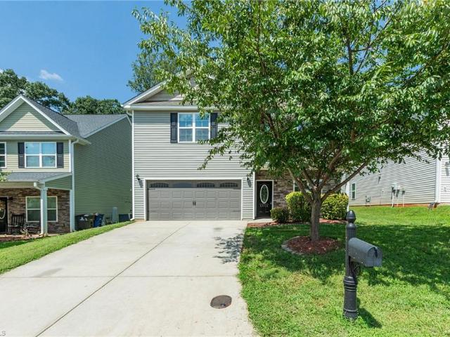 House for sale in Pfafftown, North Carolina