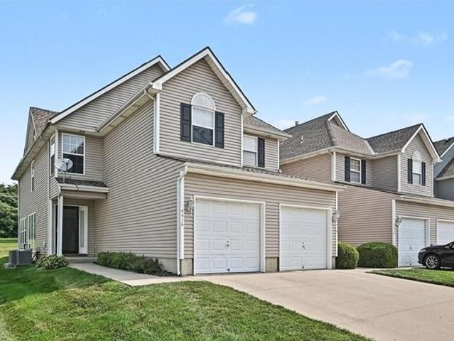Townhouse for sale in Kansas City, Missouri