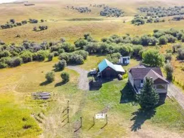 House for sale in Alberta