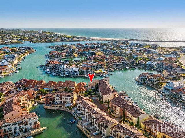 Townhouse for sale in Parklands, Western Australia