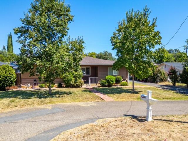 House for sale in Shasta, California