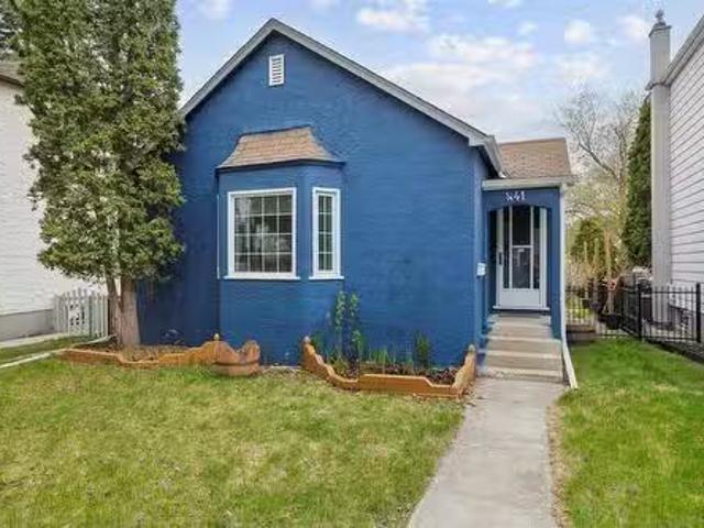 House for sale in East St. Paul, Manitoba